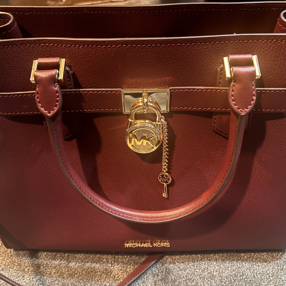Michael Kors Brown Shoulder Bag with Gold Hardware